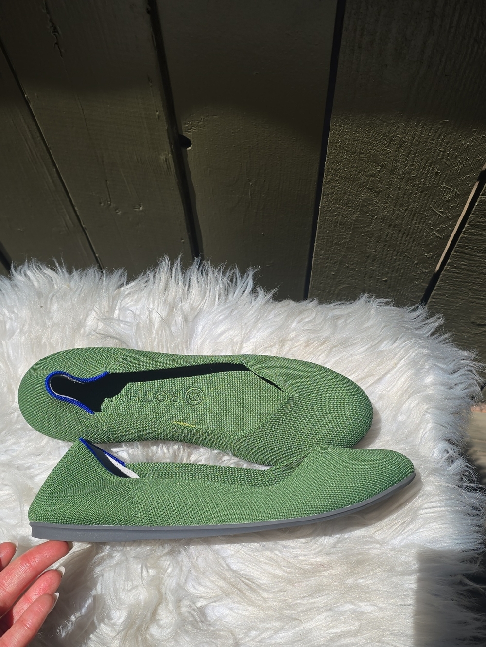 Rothy's classic round toe green 9